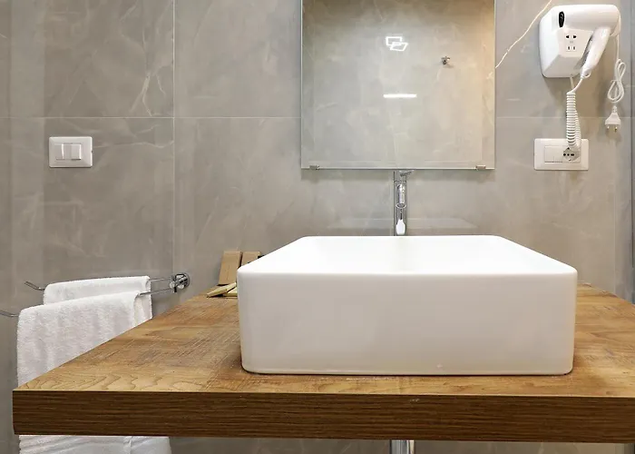 Plaza Suites, Luxury Collection Konukevi Roma