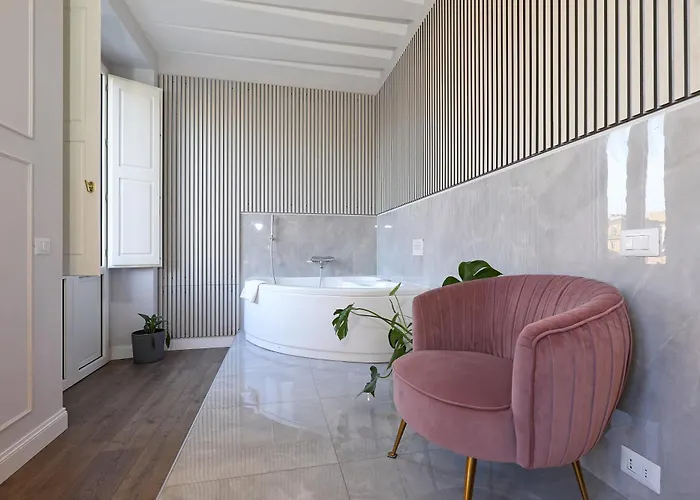 Plaza Suites, Luxury Collection